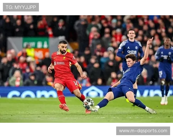 萨拉赫专注打破欧冠进球荒,加练射门画面曝光 萨拉赫专注打破欧冠进球荒,加练射门画面曝光